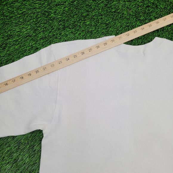 Vintage 1991 Bear Sweatshirt Womens Large 21x23 Cropped USA - Picture 6 of 16